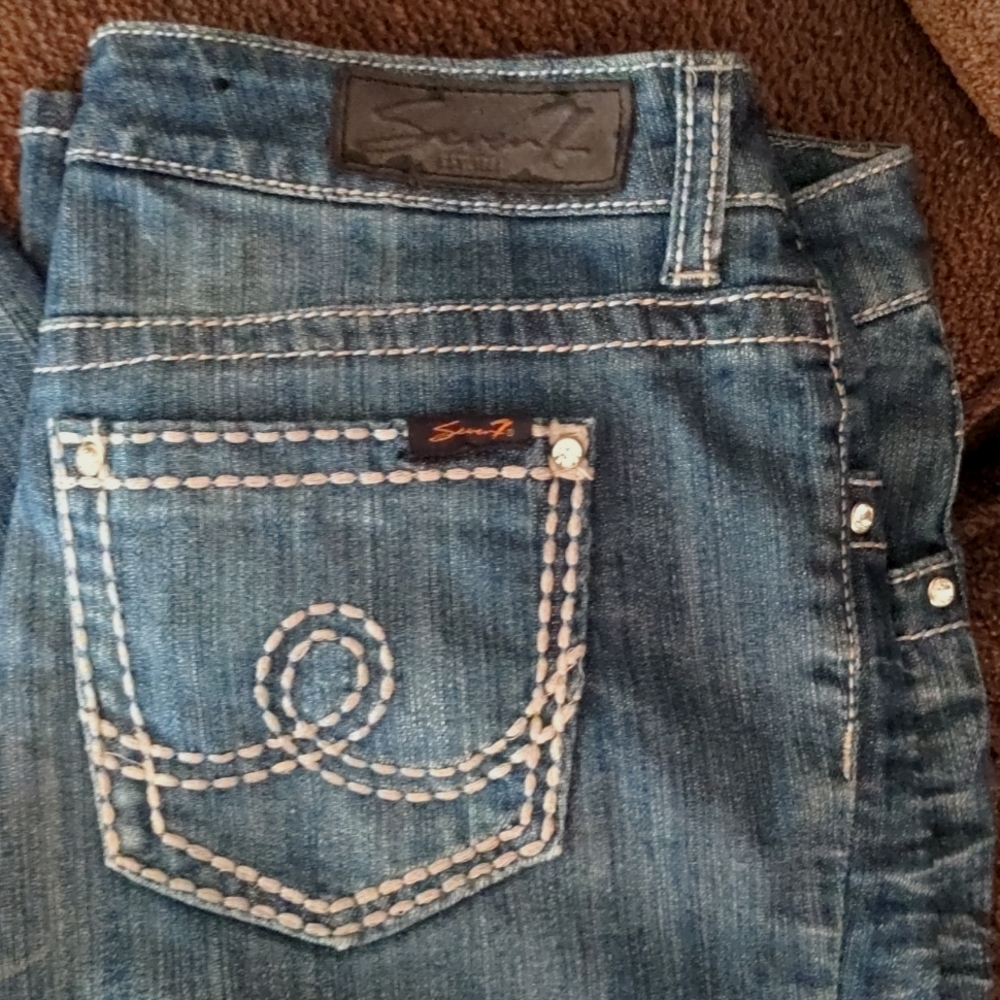 Seven 7 Women's Rhinestone Embellished Straight Leg Med Blue Denim, Size 10
